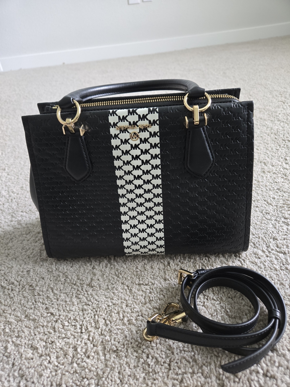 Michael Kors Marilyn Medium Saffiano Leather Satchel Bag Black White